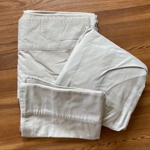 Bed sheets, tan, full (4 pieces)